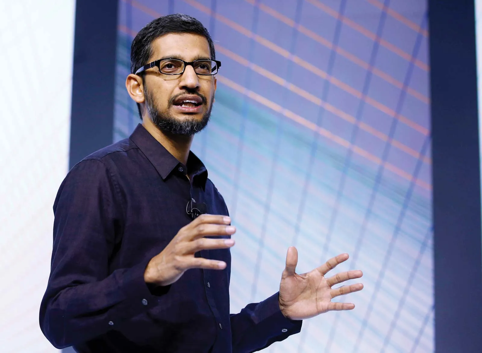 Google asigna a Sundar Pichai un paquete salarial de 692 millones de dólares